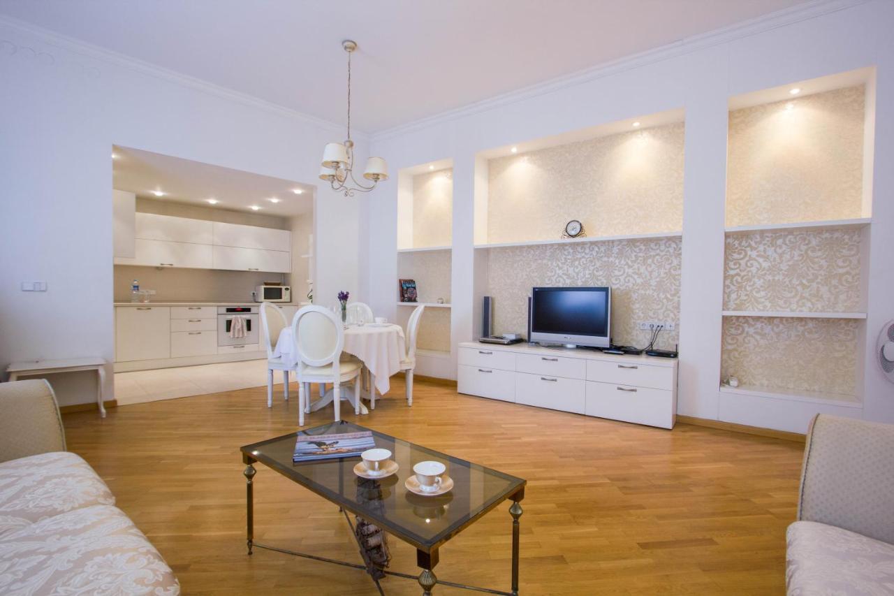 Historic Central Apartment วิลนีอุส ภายนอก รูปภาพ